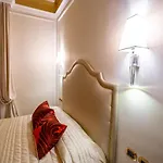 Boutique Puccini Hotel 4*