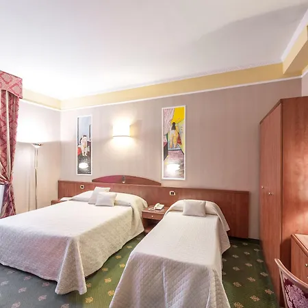 Hotel Boutique Puccini 4*