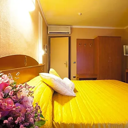 Boutique Puccini Hotel 4*