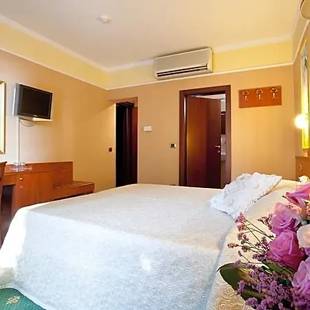Hotel Boutique Puccini 4*