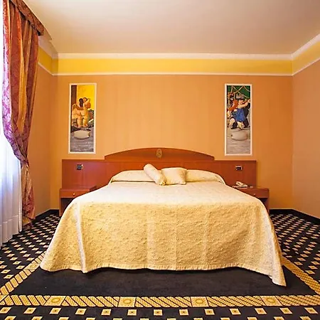 Boutique Puccini Hotel 4*