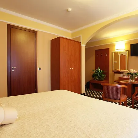 Boutique Puccini Hotel 4*