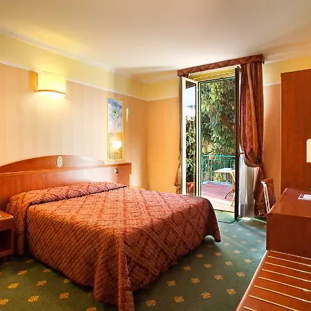 Boutique Puccini Hotel 4*