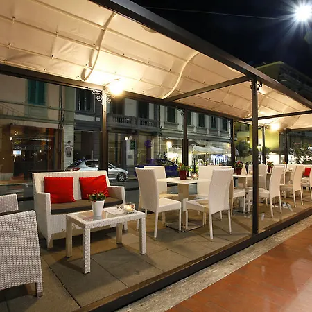 Ξενοδοχείο Boutique Puccini 4*